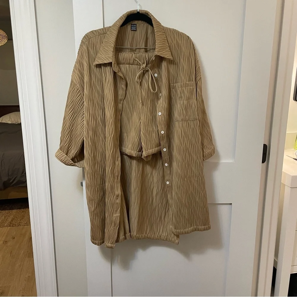 Coord set - Picture 1 of 3